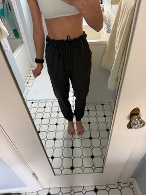 lululemon athletica gray Drawstring Paperbag Waist Joggers